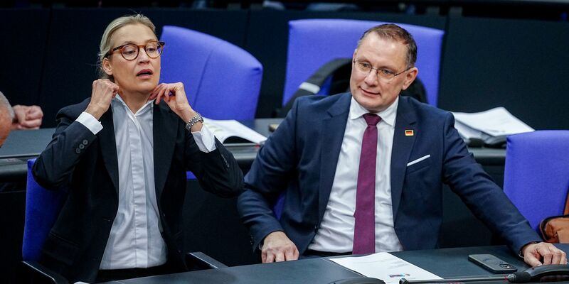 Der Bundeskanzler in der Generaldebatte im Bundestag. - Foto: Kay Nietfeld/dpa