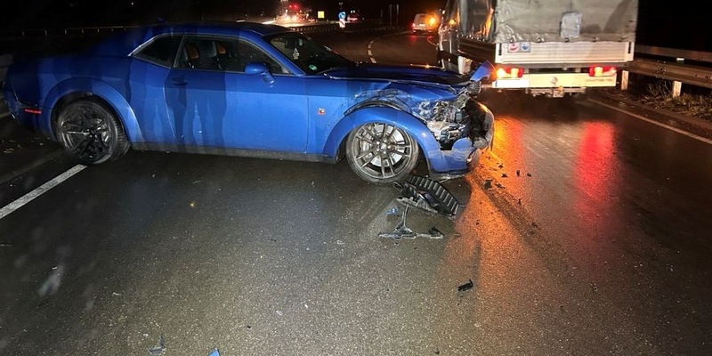 POL-PILAN: Fahrstreifenwechsel mit Folgen und anschließender Flucht - Foto: presseportal.de