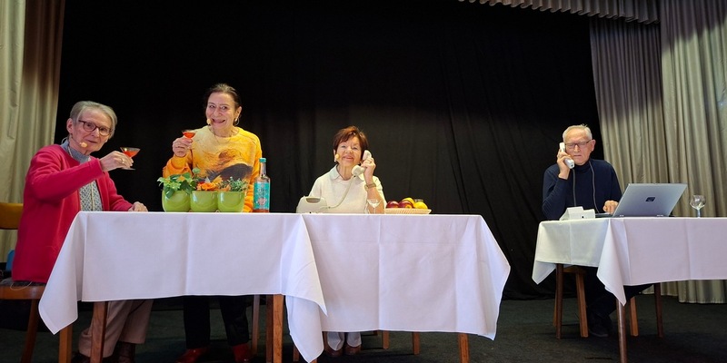 POL-OS: Osnabrück/Hasbergen: Theaterstück Fall ich drauf rein? - NEIN! feiert 100. Aufführung in Hasbergen - Foto: presseportal.de