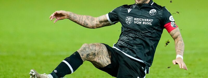 Als Profi ein Führungsspieler: Dennis Diekmeier. (Archivbild) - Foto: Uwe Anspach/dpa