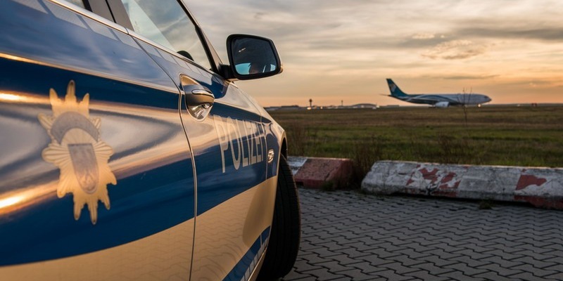 Bundespolizeidirektion München: Vier moldauische Staatsangehörige ins Herkunftsland abgeschoben - Foto: presseportal.de