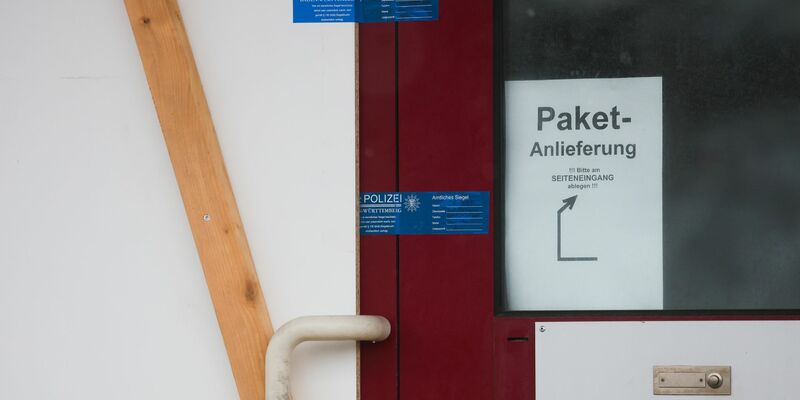 Die ganze Dimension der Tat offenbart sich den Ermittlern erst Schritt für Schritt. - Foto: Christoph Schmidt/dpa