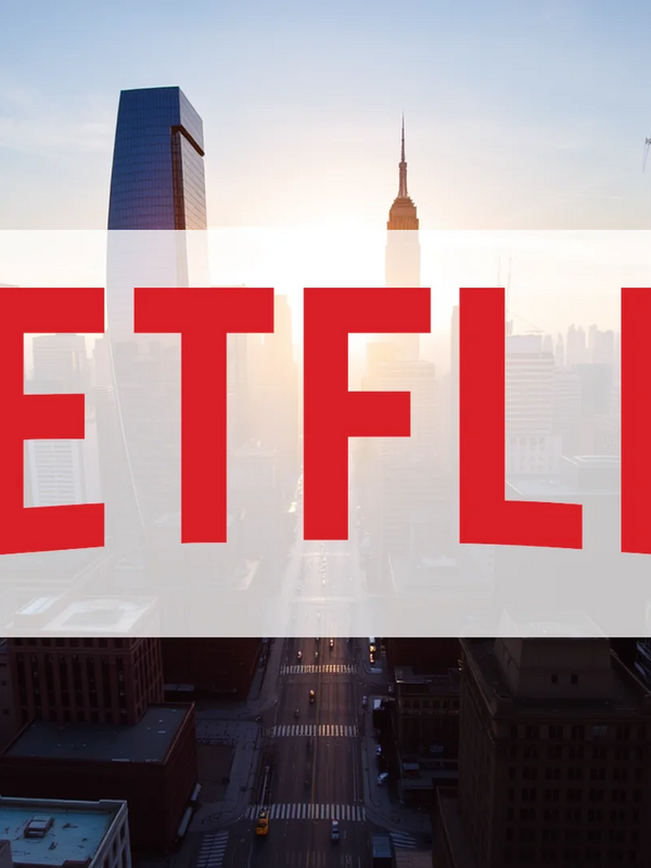 Netflix Shares Tumble Amid Acquisition Battle For Warner Bros Discovery