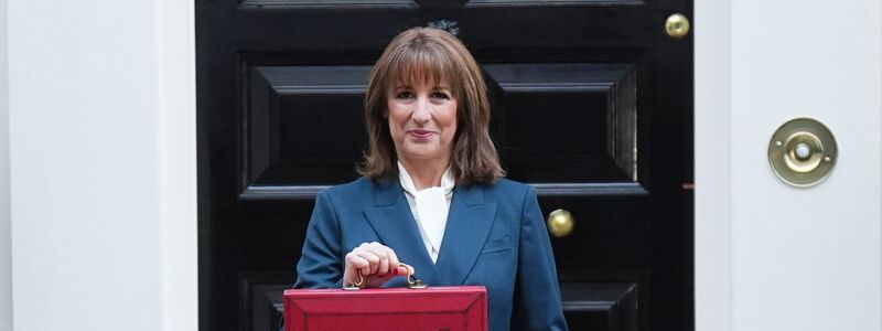 Die Briten können sich nun auf zusätzliche Steuererhöhungen im Umfang von 26 Milliarden Pfund einstellen. - Foto: James Manning/PA Wire/dpa