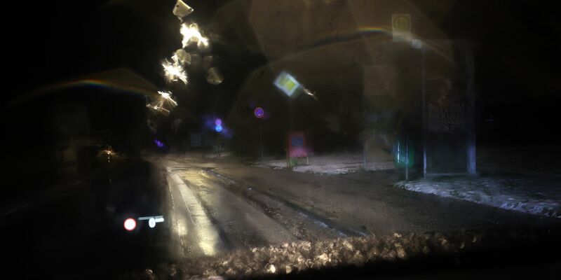 Regen auf kalten Boden verursacht der DWD-Vorhersage zufolge Glatteis im Südosten. (Archivbild)  - Foto: Karl-Josef Hildenbrand/dpa