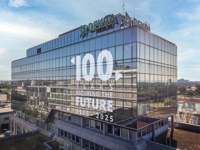 DEKRA blickt auf Jubiläumsjahr zurück / Eine stabile Basis für heute, eine klare Richtung für morgen - Foto: presseportal.de