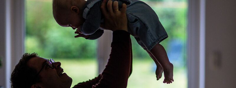 Das Leben hat verschiedene Phasen - das spiegelt sich auch im Gehirn wider. (Archivbild) - Foto: Jens Büttner/dpa