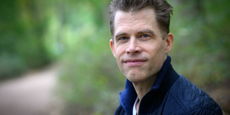 Sein neues Buch heißt Lob des Unbequemen. - Foto: Bernd von Jutrczenka/dpa