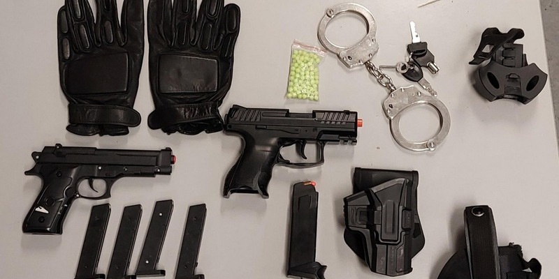 BPOL-H: Mit mehreren Anscheinswaffen bewaffnet - Bundespolizei nimmt Ladendieb im HBF Braunschweig fest - Foto: presseportal.de