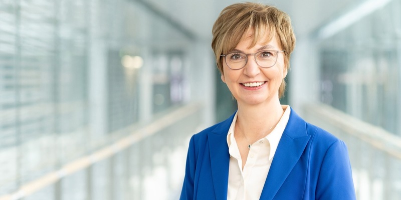 Ursula Weyrich wird 2026 neue Verwaltungsdirektorin des ZDF / Intendant Himmler: Exzellente Expertin für Verwaltung, Finanzen und Personal - Foto: presseportal.de