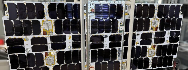 Der erste neue Empfänger des Tierbeobachtungsprojekts «Icarus» ist ins All geflogen.  - Foto: OroraTech/dpa