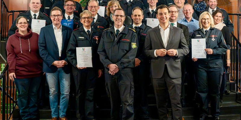 FW-GL: Jubilarenehrung 2025 im Bergischen Löwen - Foto: presseportal.de