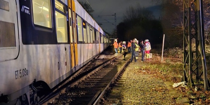 FW-DO: Mehrere Personen im Gleisbett nach technischem Defekt eines Personenzuges - Foto: presseportal.de