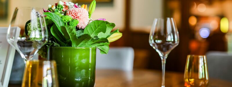 Die Mehrwertsteuer in der Gastronomie soll sinken. (Symbolbild) - Foto: Christoph Reichwein/dpa