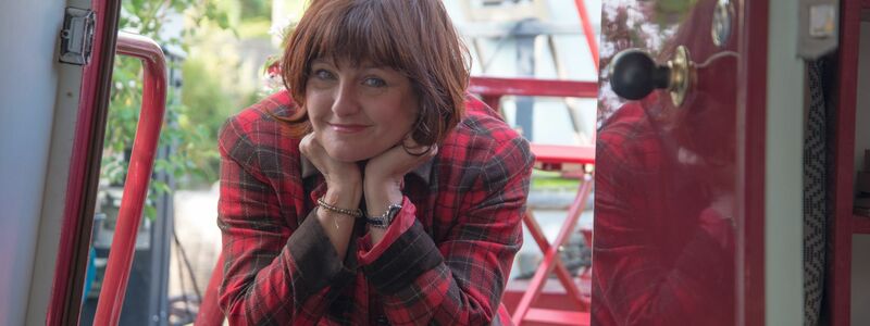 Ihr schillernder Stil brachte Farbe ins graue Westminster: Annette Dittert. (Handout) - Foto: Paulo Ricca/Annette Dittert/dpa