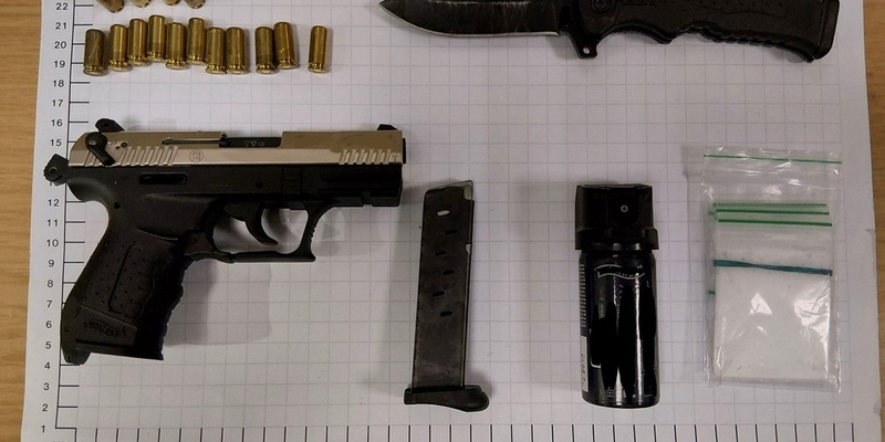 BPOL NRW: Beamter muss ins Krankenhaus - Bundespolizei verhaftet mutmaßlichen Drogendealer nach Angriff - Foto: presseportal.de