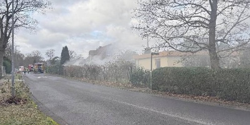 POL-ROW: Rotenburg: Brand eines Schuppens mit starker Rauchentwicklung - Foto: presseportal.de