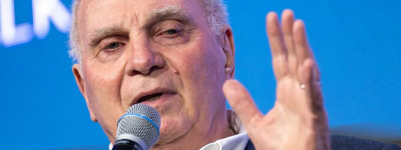 Uli Hoeneß äußert Klartext zu Florian Wirtz und dem FC Liverpool. - Foto: Peter Kneffel/dpa
