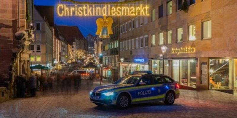 POL-MFR: (1128) Eröffnung des Nürnberger Christkindlesmarkts - Feierlicher Start in die Adventszeit - Foto: presseportal.de