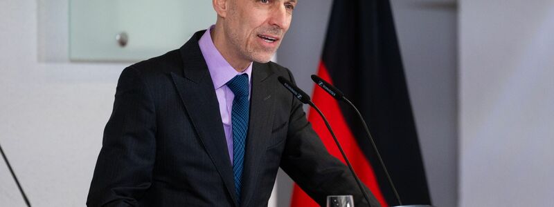 BDI-Präsident Leibinger sieht die deutsche Industrie in einer strukturellen Krise. - Foto: Christophe Gateau/dpa