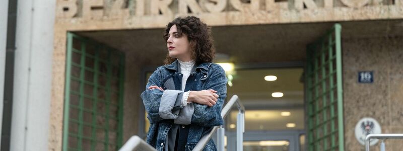 Anna Werner Friedmann hat laut Gericht einem Kollegen auf der Bühne zu fest in den Po gebissen - Foto: Jörg Völkerling/-/dpa