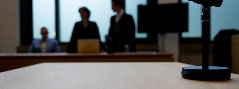 Selbst die Vorsitzende Richterin Heike Will kämpfte zum Abschluss des Prozesses mit den Tränen. (Archivbild) - Foto: Sven Hoppe/dpa