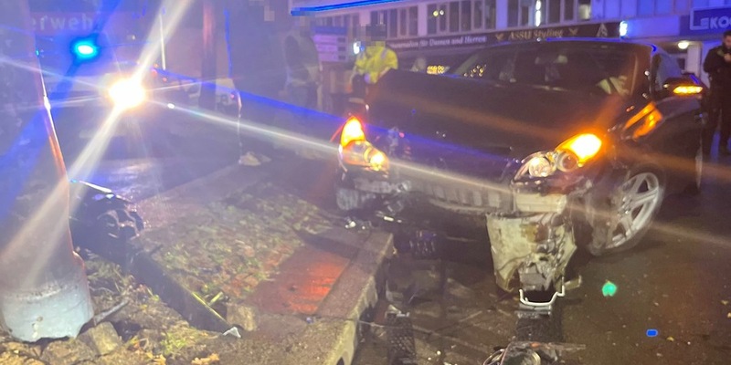 POL-GE: Überhöhte Geschwindigkeit - Verkehrsunfall in Altstadt - Foto: presseportal.de