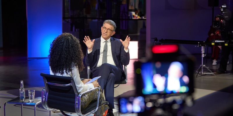 „ttt Talk“: Kulturstaatsminister Weimer kündigt „Milliarden-Impuls“ für deutsche Filmbranche an - Foto: presseportal.de