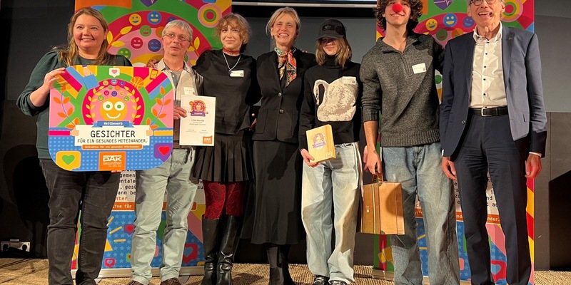 DAK-Gesundheit und Bundesfamilienministerin Prien ehren Gesichter für ein gesundes Miteinander 2025 - Foto: presseportal.de