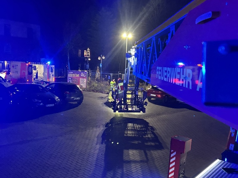 FW Alpen: Unterstützung Rettungsdienst - Foto: presseportal.de