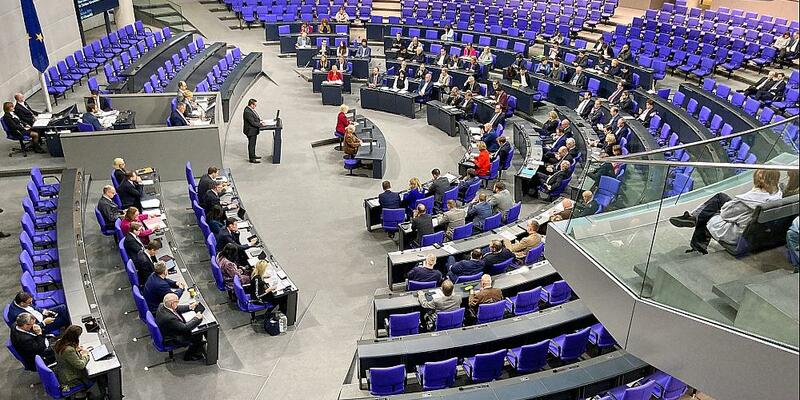 Bundestagssitzung am 04.12.2025 - Foto: über dts Nachrichtenagentur