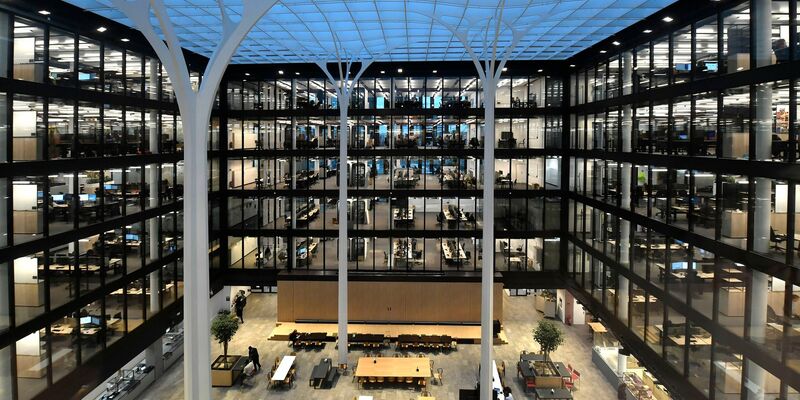 Amazon hat eine neue Deutschlandzentrale in München eröffnet  - Foto: -/Amazon/dpa