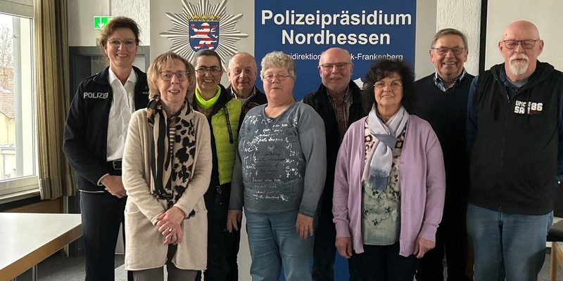 POL-KB: Austauschtreffen der Sicherheitsberater für Senioren (SfS)bei der Polizeidirektion in Korbach, drei neue Sicherheitsberater ausgebildet - Foto: presseportal.de