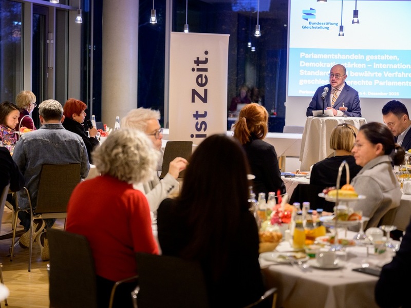 Parlamentshandeln gestalten, Demokratie stärken / OSZE und Bundesstiftung Gleichstellung stellen internationale Standards und bewährte Verfahren für geschlechtergerechte Parlamentsarbeit vor - Foto: presseportal.de
