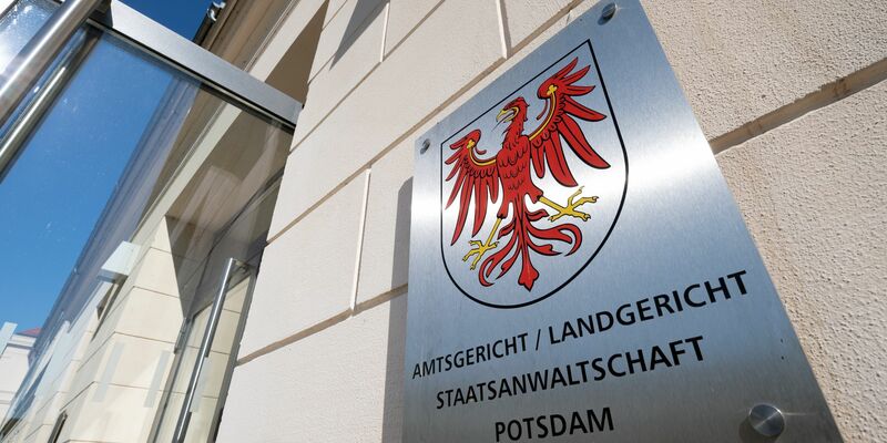 Die Staatsanwaltschaft ermittelt zu einem Vorfall im Maßregelvollzug Brandenburg/Havel (Systembild)  - Foto: Soeren Stache/dpa-Zentralbild/dpa