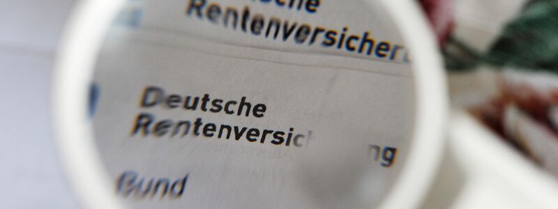 Blickpunkt Rente: Wie viel mehr oder weniger es künftig gibt, entscheidet sich im Bundestag. (Symbolfoto)  - Foto: picture alliance / ZB
