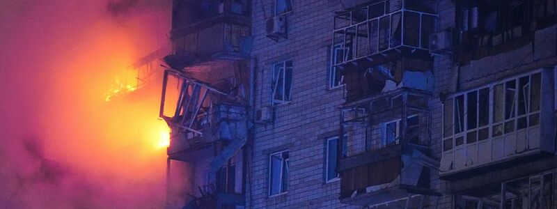 Der Ausdruck «Land gegen Frieden» belegt den dritten Platz bei den «Wörtern des Jahres» 2025. (Symbolbild) - Foto: Efrem Lukatsky/AP/dpa