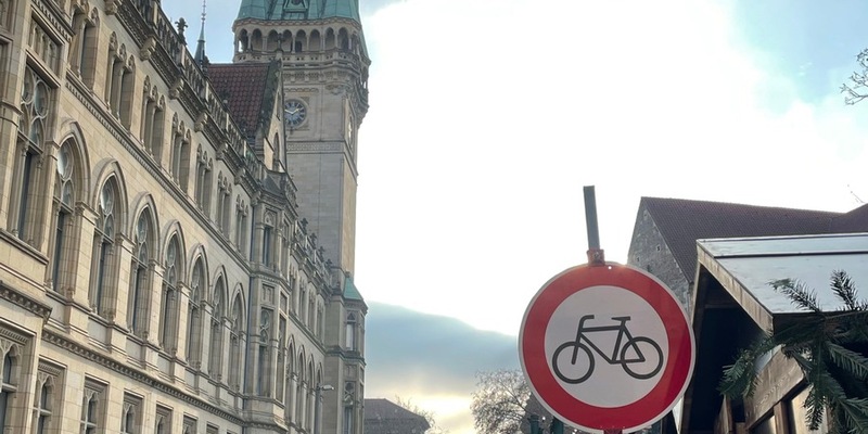 POL-BS: Verkehrskontrollen rund um den Weihnachtsmarkt - Foto: presseportal.de