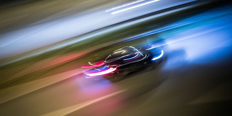 Dem beschuldigten Bestatter droht eine lange Haftstrafe. (Symbolbild) - Foto: Frank Rumpenhorst/dpa