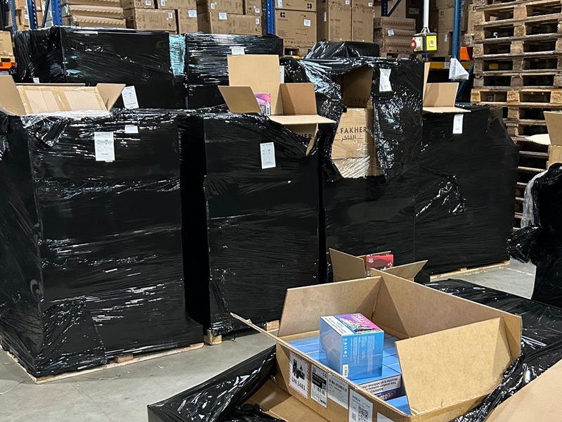 ZOLL-H: Großsicherstellungen von illegalen Vapes / ZOLL beschlagnahmt über 165.000 E-Zigaretten in Bergheim, Rekordsicherstellung von 1,15 Millionen Vapes in Belgien - Foto: presseportal.de