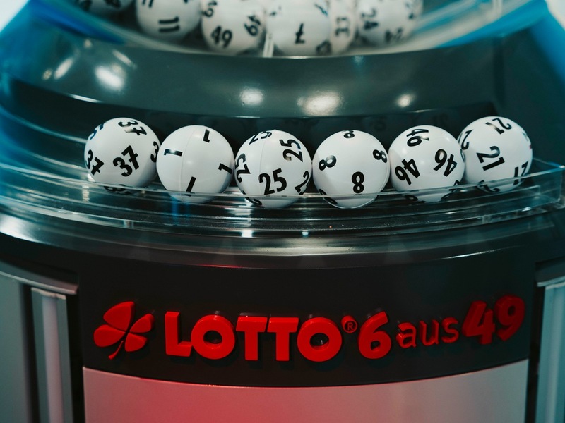 Zwei NRW-Millionäre mit drei Richtigen bei LOTTO 6aus49 / Sonderauslosung: Gewinne im Rhein-Kreis Neuss und dem Raum Hamm - Foto: presseportal.de