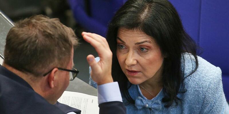 Carsten Schneider und Katherina Reiche am 04.12.2025 - Foto: über dts Nachrichtenagentur