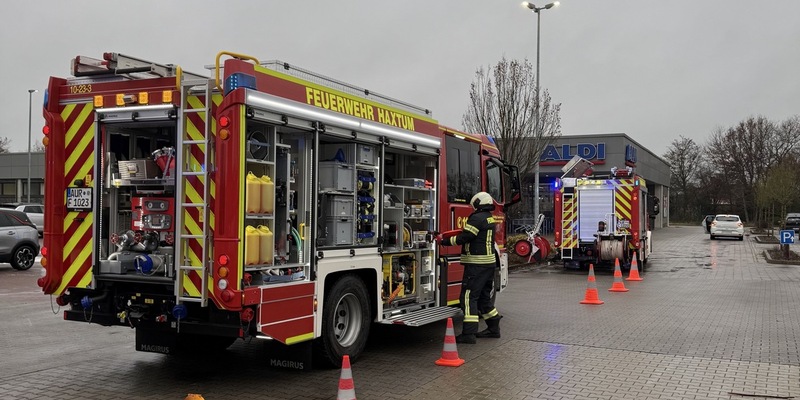 FW-AUR: Umweltschaden abgewendet - Foto: presseportal.de