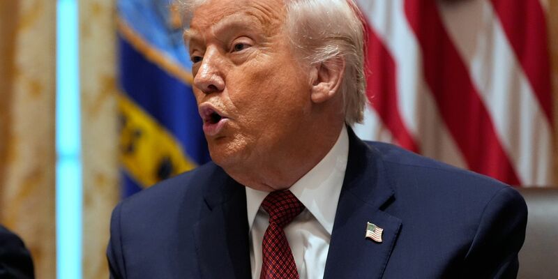 Trump droht dem Nachbarn Mexiko mit Strafzoll - Foto: Alex Brandon/AP/dpa