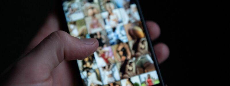 Kinder konsumieren immer früher Pornos. (Symbolbild) - Foto: Silas Stein/dpa/dpa-tmn