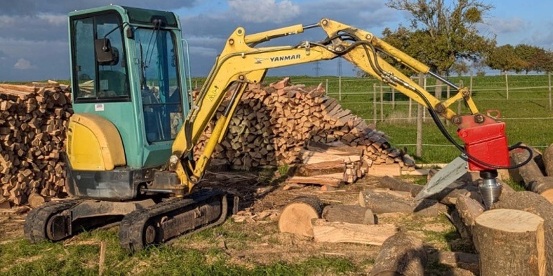 POL-KA: (KA) Bretten - Zeugenaufruf nach Diebstahl eines Minibaggers - Foto: presseportal.de