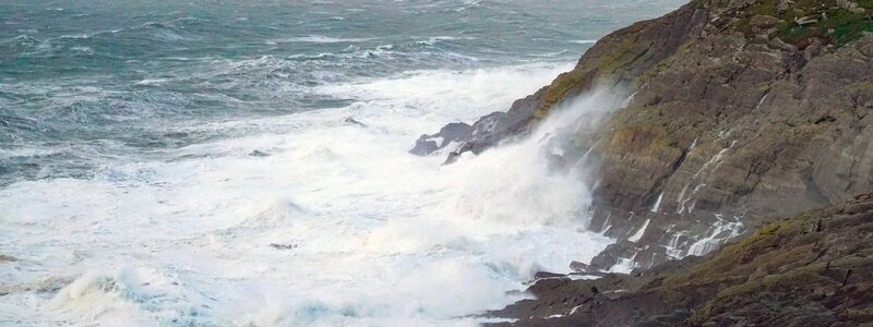 In Irland sorgen starke Sturmböen für Einschränkungen.  - Foto: Noel Sweeney/PA Wire/dpa