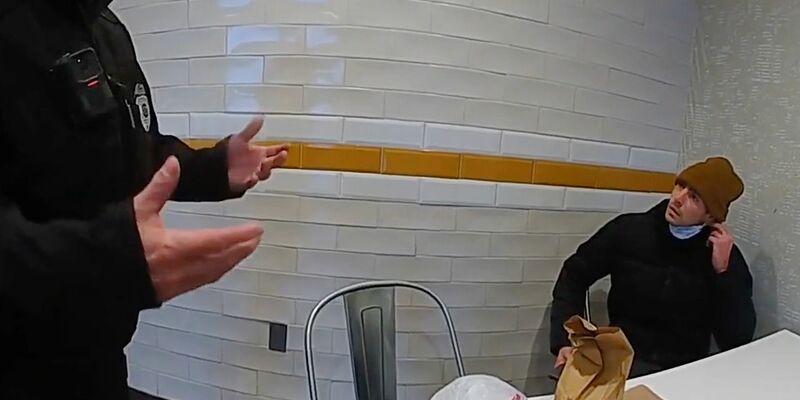 Momente vor der Festnahme  - Foto: Uncredited/Pennsylvania State Police/AP/dpa