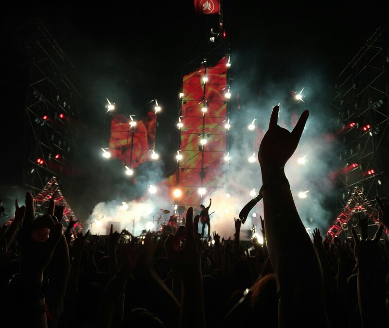 Vans, Slip-On, Sneaker, Lebensgefühl, Füßen, Stress, Termine, Bahn, Nacken, Schnürsenkeln - Foto: THN