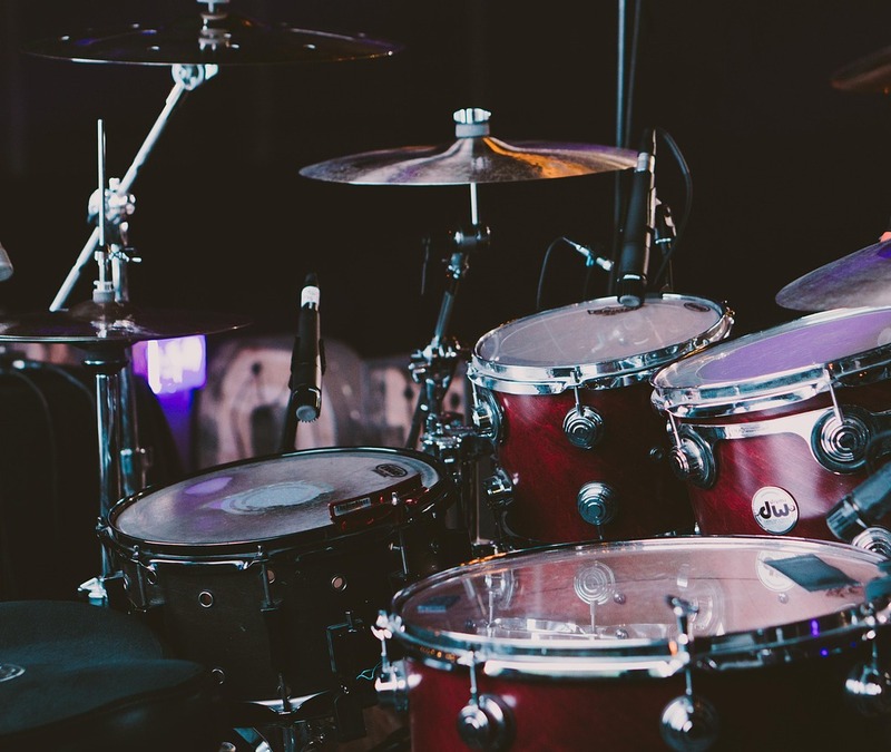 Marabou, Schokolade, Tafel, Feierabend-Ritual, Sofa, Serien-Scroll, Hype - Foto: THN